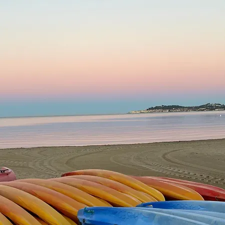 Belle Vue Golfe De St Tropez Marines De La Galiote * Коголин